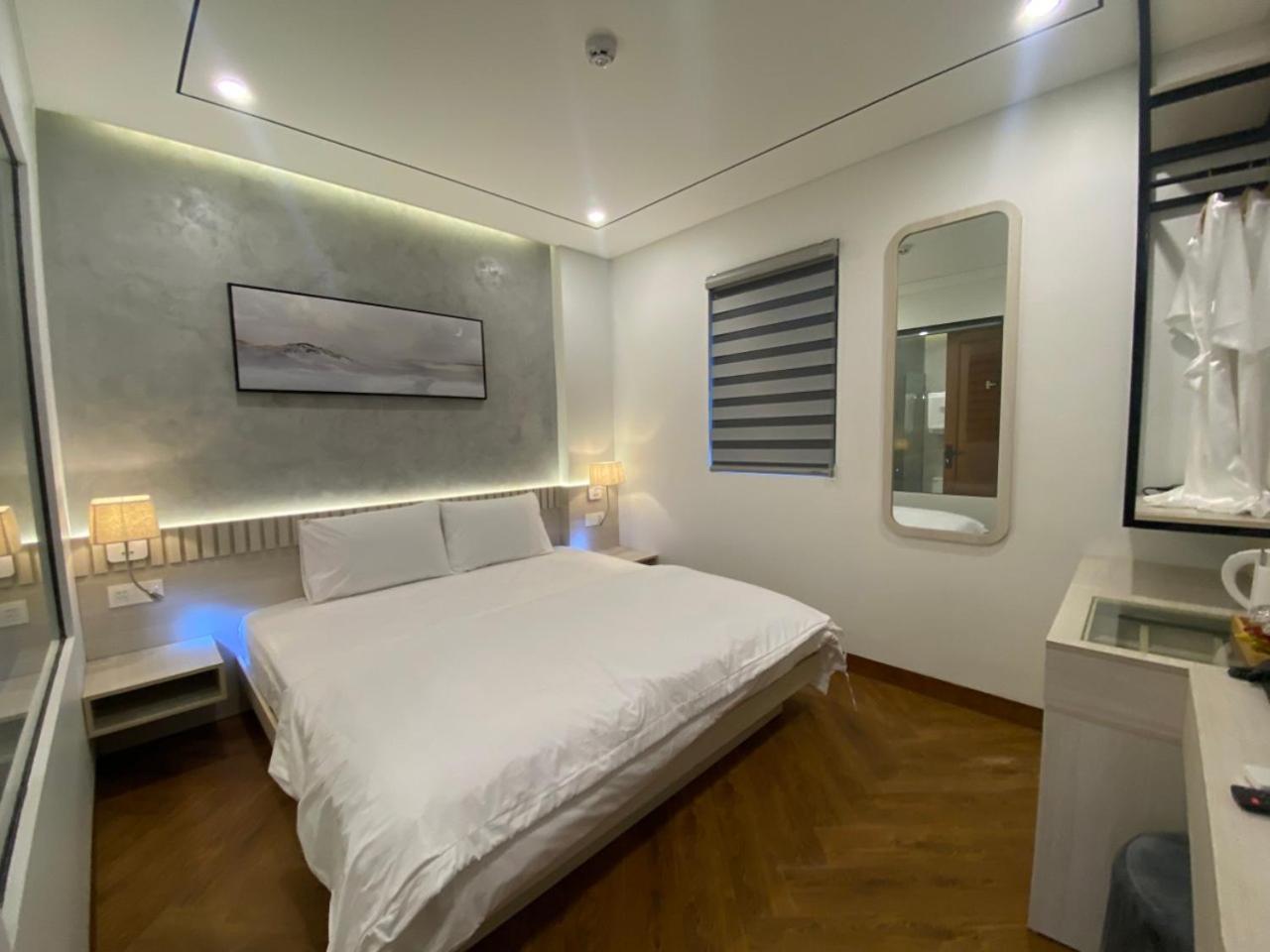 Y'S Sea House Hotel Quy Nhon Buitenkant foto